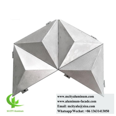 Pannelli da parete 3D Fassate metalliche Triangolo di forma pannelli di diamante