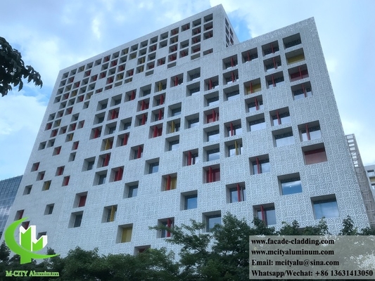 Fassate metalliche perforate rivestimento di pareti in alluminio PVDF colore naturale e ruggine