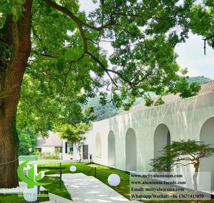 Prezzo buono Perforazione di alluminio per rivestimento di lamiere metalliche per facciate in linea