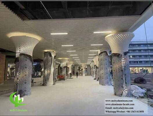 Prezzo buono Colonne in alluminio a doppia curvatura per design architettonici straordinari in linea