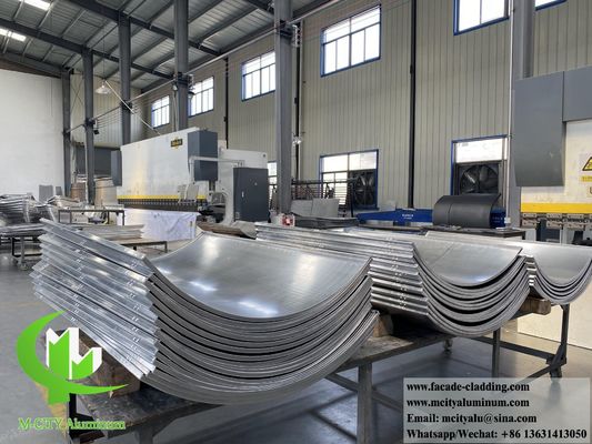 Prezzo buono Disegno personalizzato pannello di facciata di alluminio perforato rivestito in polvere per rivestimento di pareti metalliche in linea