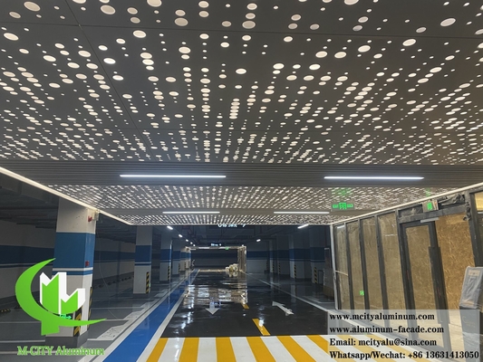 Metallo perforato soffitto lamiera di alluminio materiale durevole con luce a LED design moderno