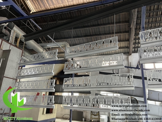 Fogli di alluminio tagliati CNC per la decorazione dei rivestimenti murali Spessore 3 mm