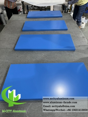 Fassata di parete metallica esterna pannelli di rivestimento in alluminio massiccio 3 mm rivestimento PVDF 20 anni di garanzia