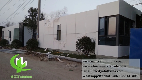 Rivestimento in alluminio per le facciate di parete Sistema di alluminio solido PVDF Sliver Color 3mm