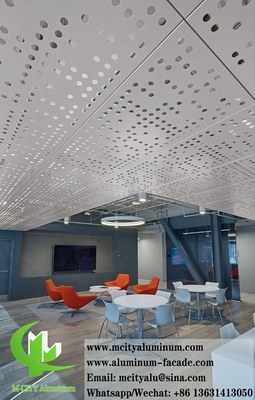 Decorazione del soffitto in alluminio per pannelli metallici perforati con illuminazione a LED