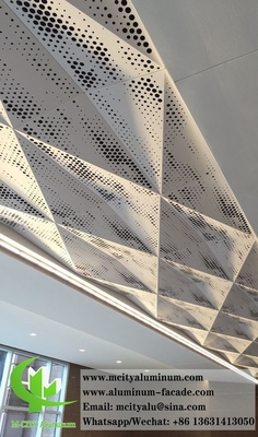 Pannello di alluminio perforato con modello di perforazione per soffitto con illuminazione a LED