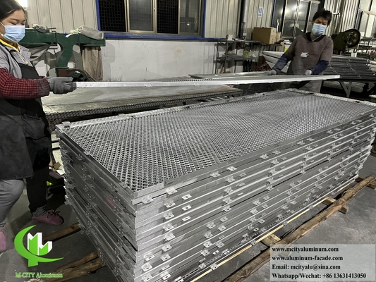 Rivestimento metallico ondulato lamiera perforante schermo di alluminio per decorazione di pareti di facciata