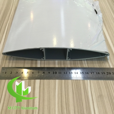 Profil di vetrina di alluminio estruso vetrina aerofoil pvdf con finitura grigio