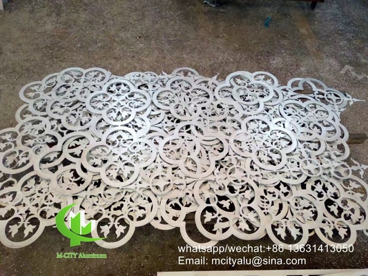 pannello in legno intagliato CNC pannello perforato 3mm pannello in alluminio metallico per finestra