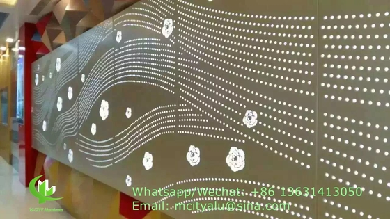 pannello di rivestimento in alluminio realizzato su misura con foro di perforazione per il muro tenda di facciata