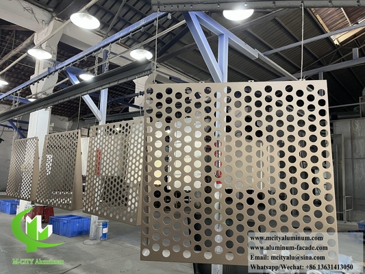pannello in alluminio massiccio con rivestimento metallico di colore dorato con modello di perforazione