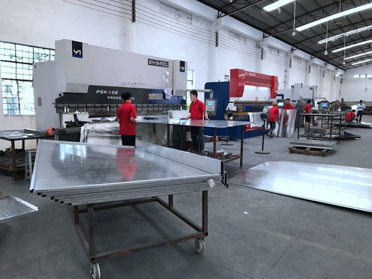pannello decorativo perforato CNC in alluminio rivestito in polvere super resistente per il coperchio del condizionatore d'aria