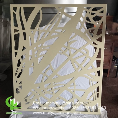 Perforazione per balcone in alluminio con lamiera di metallo 3 mm rivestita in polvere