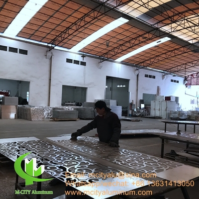 Fassata con rivestimento in alluminio perforato, pannelli murali esterni, facciata per copertura esterna