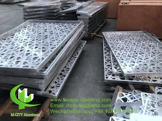 pannello di taglio laser in alluminio metallico con fori rotondi, perforazione utilizzata per facciate di edifici
