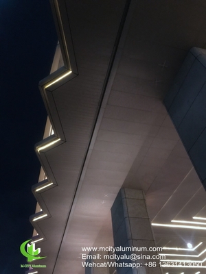 PVDF pannello massiccio in alluminio metallico utilizzato per la decorazione delle facciate degli edifici