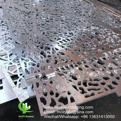 colore dorato Rivestimento di facciata perforato in alluminio metallico per rivestimento esterno di facciata