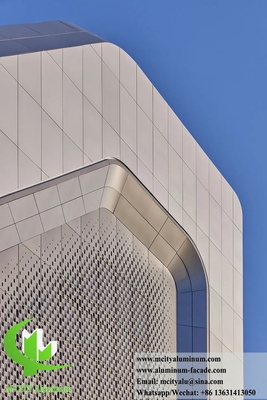 Dimensioni personalizzate Specifiche Forme e colori per pannelli di facciata in alluminio perforato per rivestimenti architettonici
