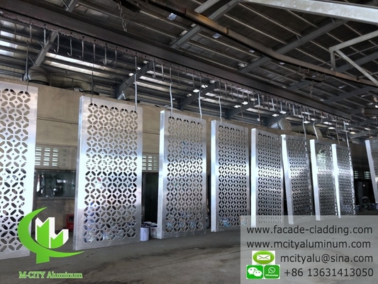 Fornitore di rivestimenti metallici in PVDF rivestimenti per pareti interne esterne con schermo metallico perforato