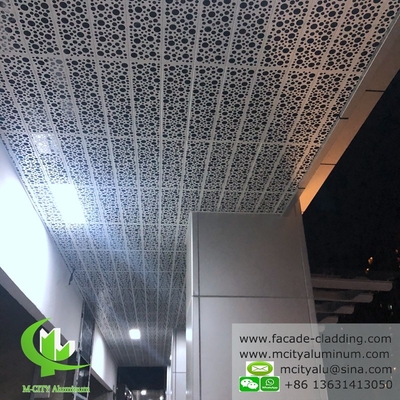 metallo soffitto in piastrelle di alluminio soffitto a strisce per interni ed esterni in polvere rivestito di bianco ignifuge
