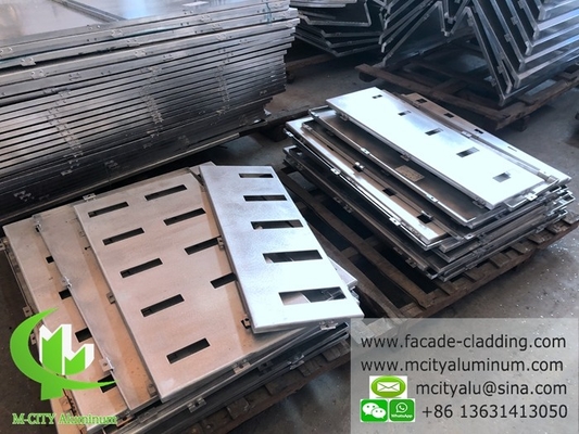 Pannello massiccio di facciata in alluminio per parete tenda in polvere rivestito di colore grigio spessore 3 mm