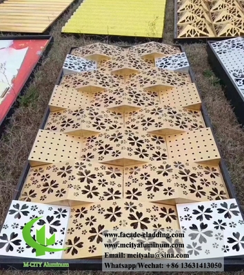 Triangolo 3D pannelli di alluminio metallici lamiera di perforazione per rivestimento di facciata