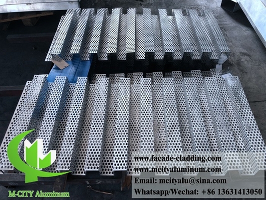 Cnc Architettura lamiera perforata di alluminio esterno lamiera di facciata rivestimento 3 mm piegato