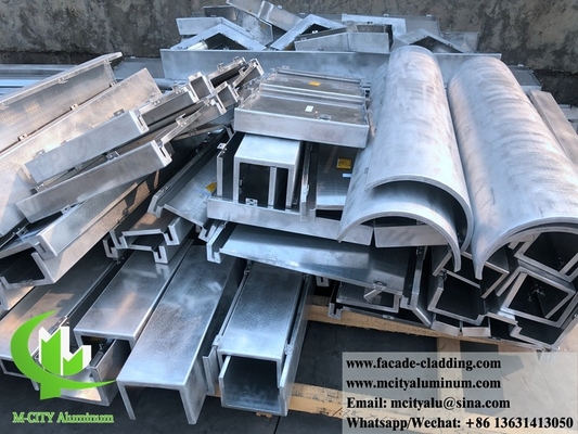 Fassata in metallo lamiera di alluminio per parete tenda non standard su misura per rivestimento di facciata