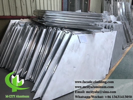 Fornitore di rivestimenti metallici di lamina di alluminio per parete in alluminio massello