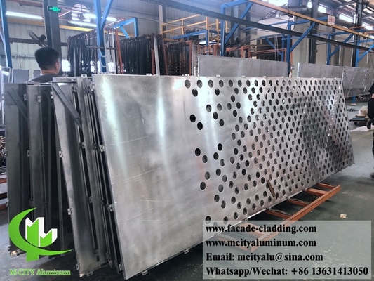 Fabrica di rivestimenti per pareti massicce in alluminio in Cina