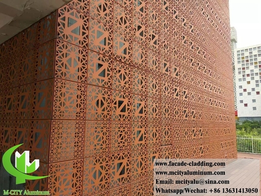 Forma triangolare rivestimento metallico perforato facciate in alluminio per edifici architettonici