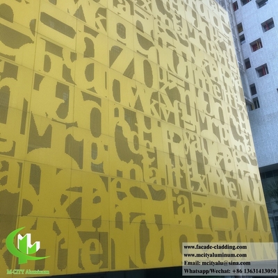 Perforazione di schermi metallici per rivestimenti murali di pannelli di alluminio massiccio per facciate
