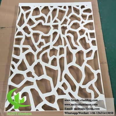 pannello per la facciata con rivestimento in lamiera di alluminio perforata spessore 3 mm, 1m x 2m ripiegato