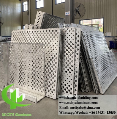 Foglio di alluminio per rivestimento delle facciate degli edifici, per schermo metallico perforato, spessore 3 mm