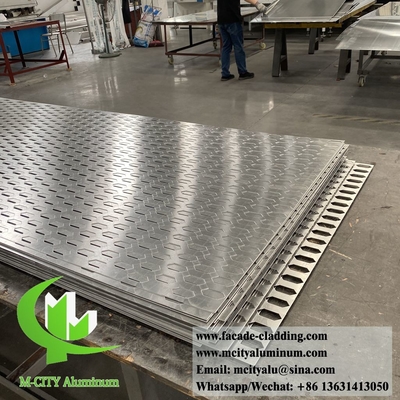 pannello di lamiera di alluminio perforato decorativo a forma esagonale in polvere rivestito di colore grigio