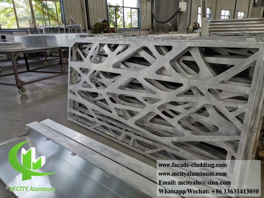 Disegno di alberi taglio laser schermo di alluminio pannelli metallici per la decorazione esterna impermeabile