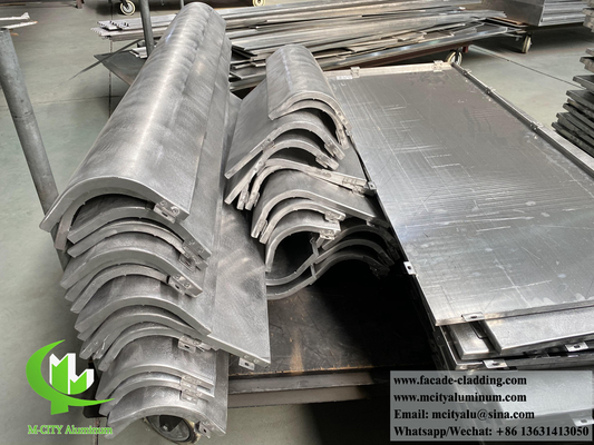 Massello di alluminio rivestimento schermo metallico PVDF rivestimento PPG colore durevole 3mm spessore Decorazione esterna