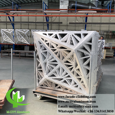 Disegno di rivestimento in metallo 3D di pannello di alluminio massello ignifuge antirughe PVDF colore di frammento spessore 3 mm