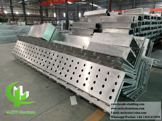 Perforazione di lamiere di alluminio in polvere PVDF rivestita di colore bianco spessore 3 mm per rivestimenti murali