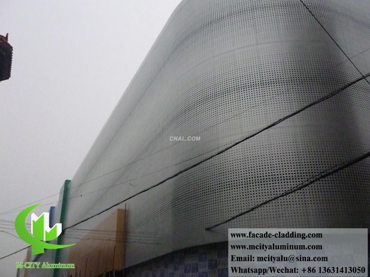 Pannello di rivestimento per la facciata in alluminio perforato PVDF Bianco Rivestimento durevole 15 anni Garanzia spessore 3 mm