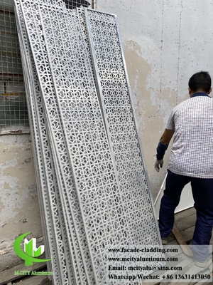 Schermo di metallo tagliato al laser Disegni cavi colore dorato pannelli di rivestimento murale architettonico
