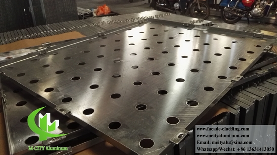 pannelli per pareti per rivestimento metallici perforati in polvere rivestiti di bianco per le facciate esterne