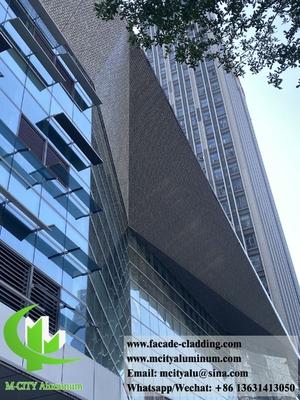 Rivestimento metallico Foglio perforante Fassate metalliche Pannelli metallici Grigio Colore PVDF impermeabile