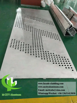 Pannelli per pareti metalliche perforate per soffitti o facciate