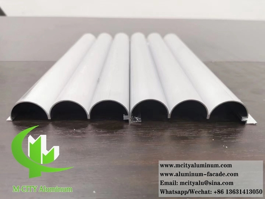 Pannello ondulato a profilo di alluminio per la costruzione di pareti di facciata di rivestimento di decorazione in polvere rivestita 10 anni di garanzia
