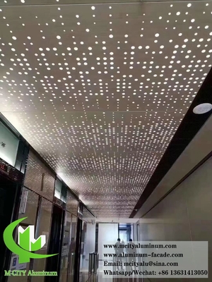 3D metallo soffitto pannelli di alluminio con modelli di perforazione Decorazione del soffitto interno