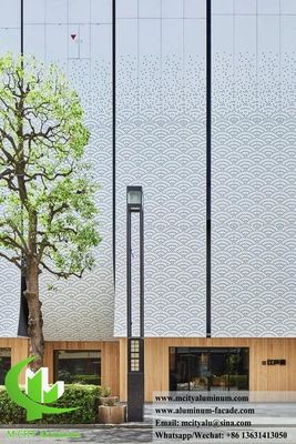 Prezzo buono Fogli perforanti di alluminio bianco rivestiti in polvere di schermo metallico esterno in linea