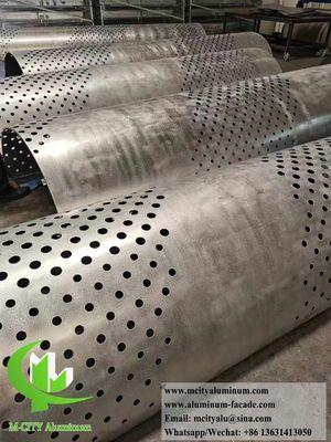 Prezzo buono pannello di schermo di colonna di rivestimento metallico con foglio di alluminio a modello di perforazione in linea