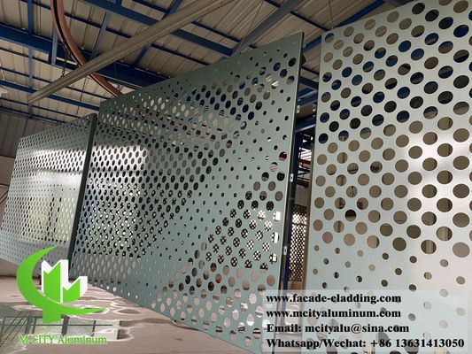 Prezzo buono Fassata di alluminio perforato con rivestimento PVDF resistente con taglio CNC su misura 1200x2000mm in linea